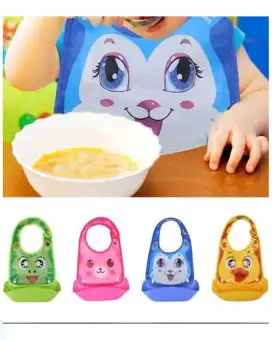 plastic bib with food catcher