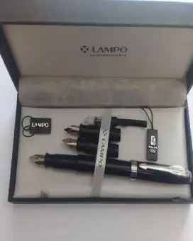 calligraphy ink pen