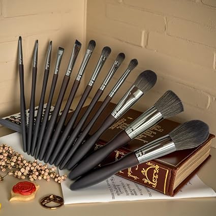 12 Piece Professional Makeup Brush Set, Soft Bristles for Powder, Blush, Foundation, Eyeshadow, Concealer & Eyebrows, Complete Cosmetic Brush Kit