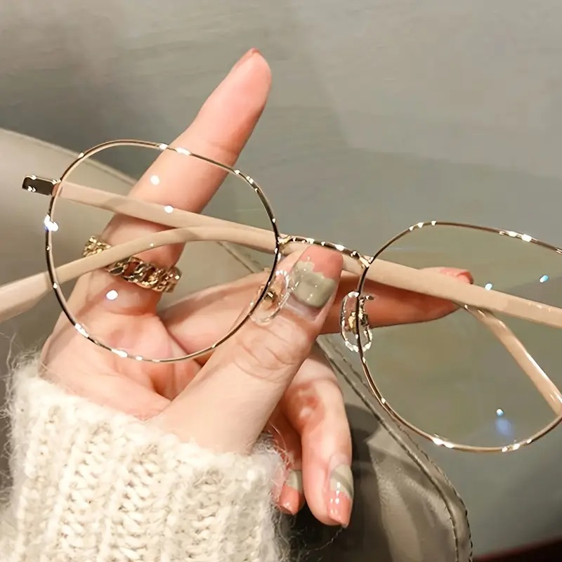 1pc Elegant Round Frame Glasses for Women - Golden and Beige Metal, Full-Rim Design, Ideal for Computer Reading, Gaming, TV, and Phone Use