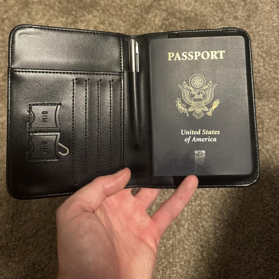 LEATHER PAKISTAN PASSPORT HOLDER WITH CARD HOLDER  Card Holder Case - PASSPORT COVER