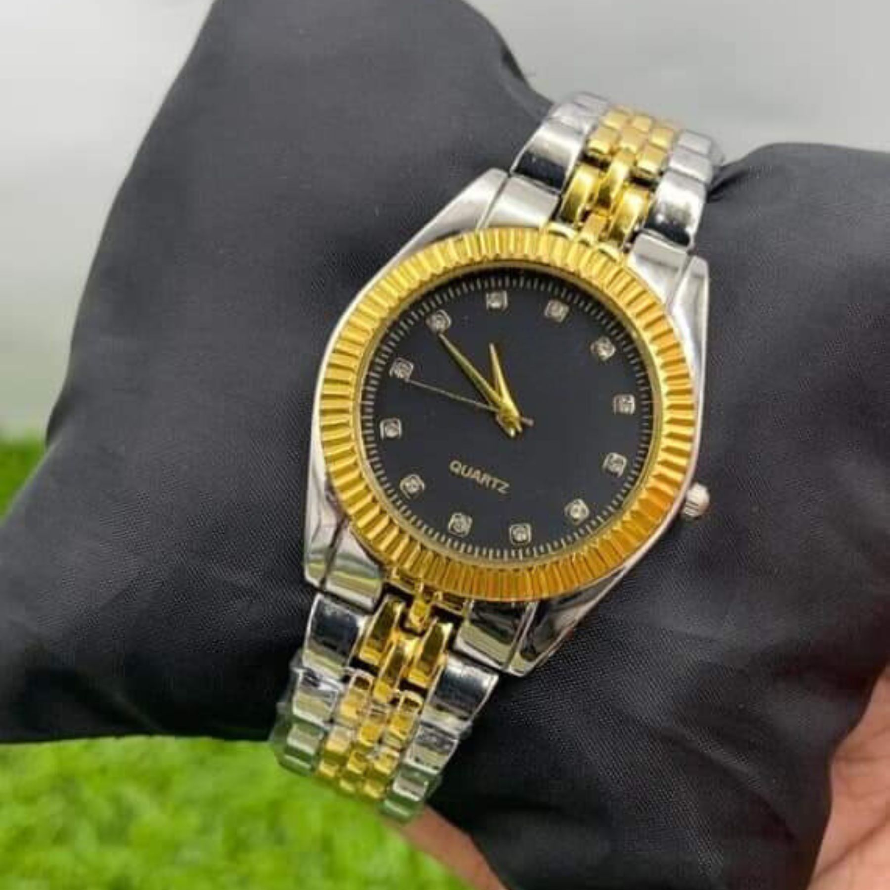 Bin-b Chain Watch for Men and Women Stainless Steel Analog Quartz Watch Classic Luxury Style Two-Tone Multiple Colors