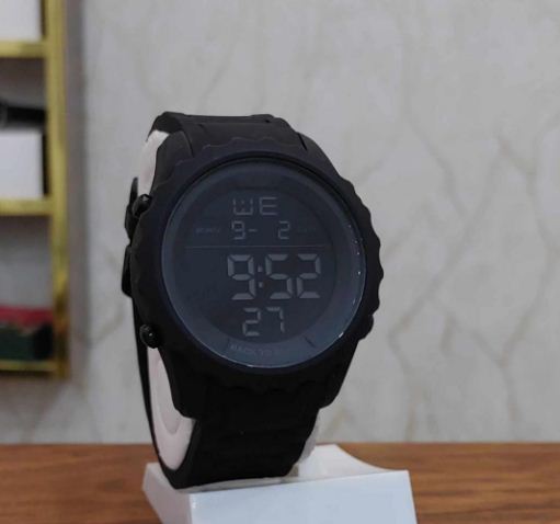 Men's sports watch