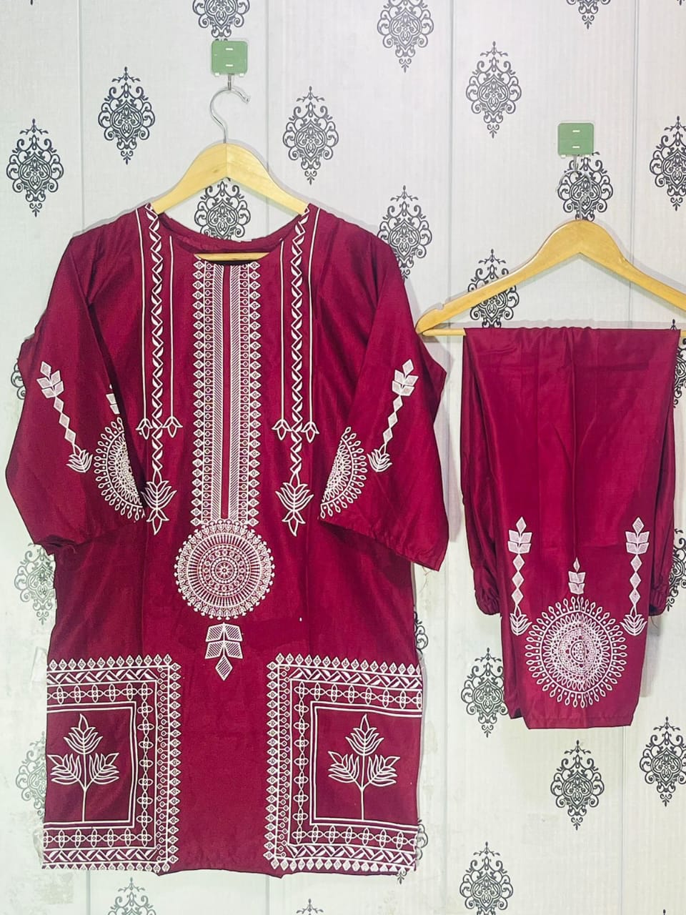 New stylish collection 3D printed stitched 2pc suit for girls and women.