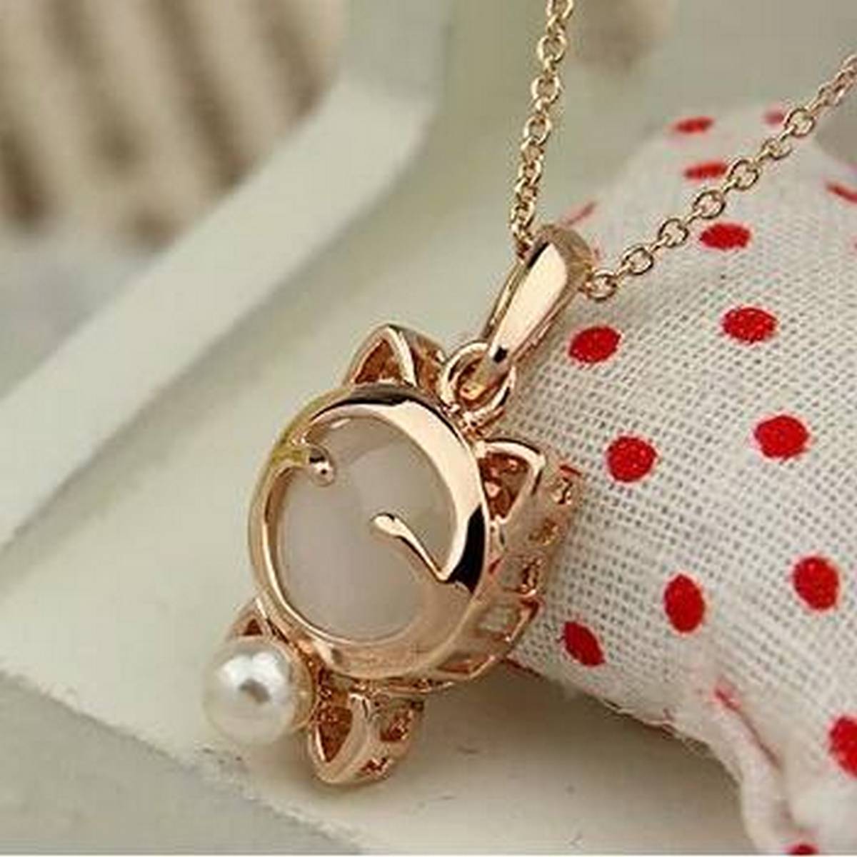 Latest Fashion Super Meng Cute Lucky Cat Eyes Necklace with chain