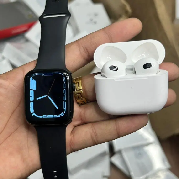 Watch with online earbuds