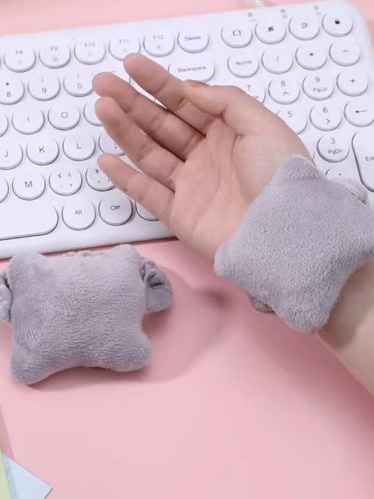 Creative Cute Hand Pillow Wrist Rest Wrist Pad Mouse Pad Wrist Rest Memory Foam Keyboard Hand Rest Wrist Rest