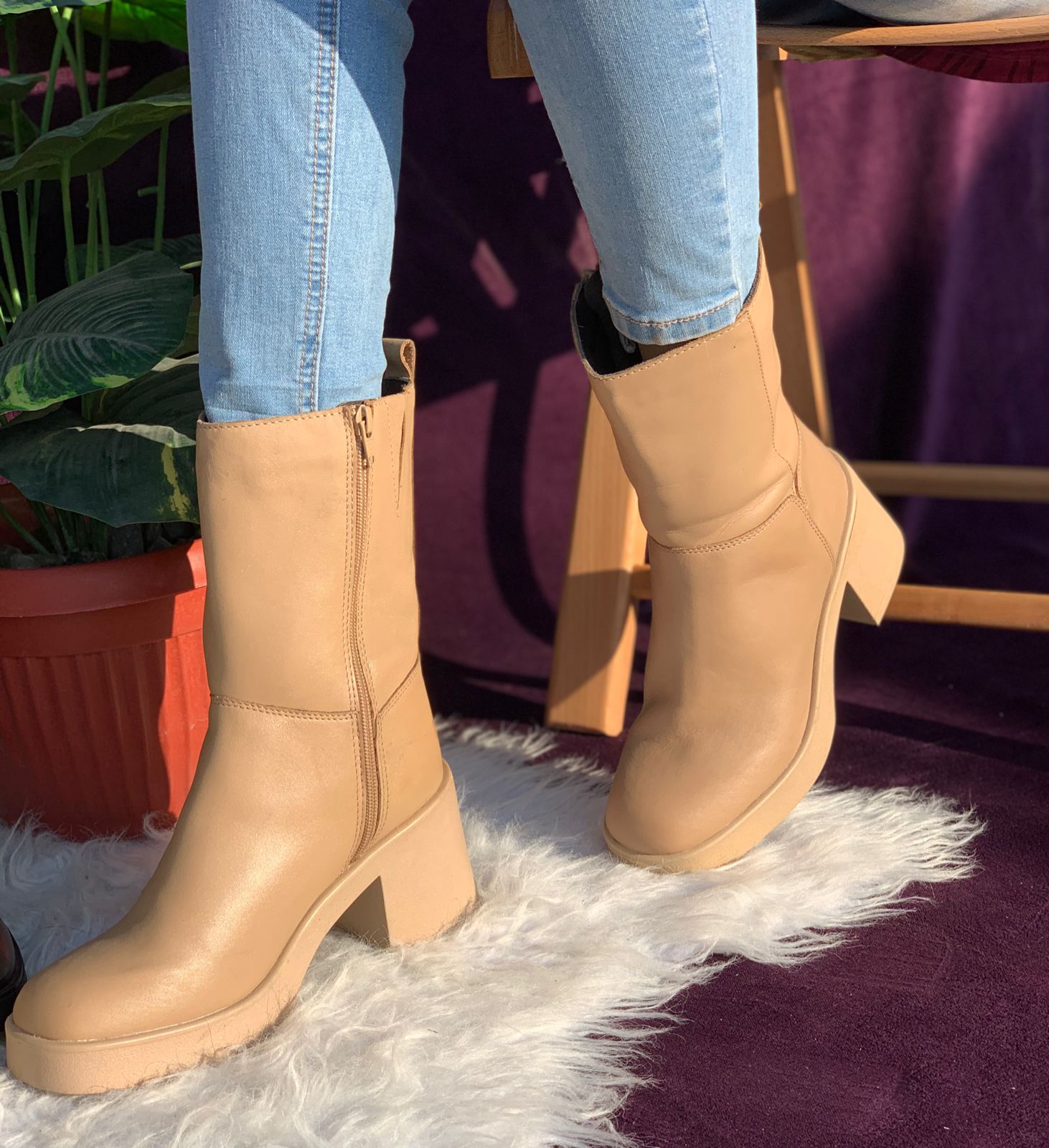 Gull Collection Shoes | Elevate Your Winter Style: Discover Long Shoes and Stylish Heel Boots for Girls - Inspired by the Latest Trends in Stylish Winter Boots for Women"