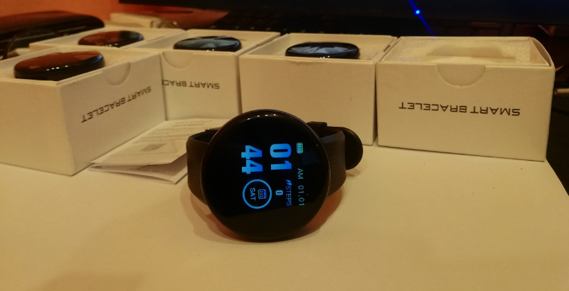 d18 smart watch