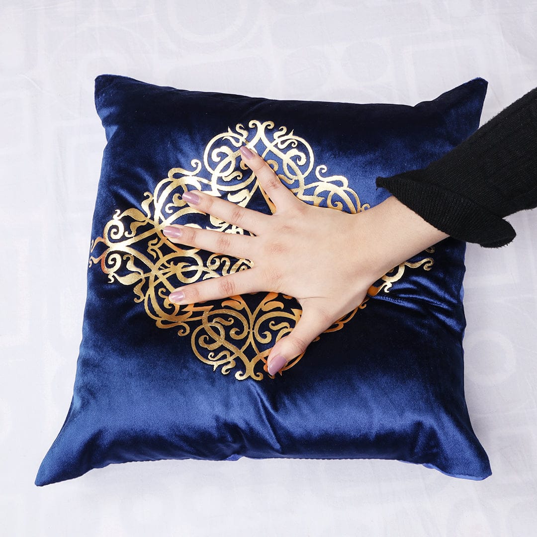 Luxury Motive Laser Velvet Cushion Cover