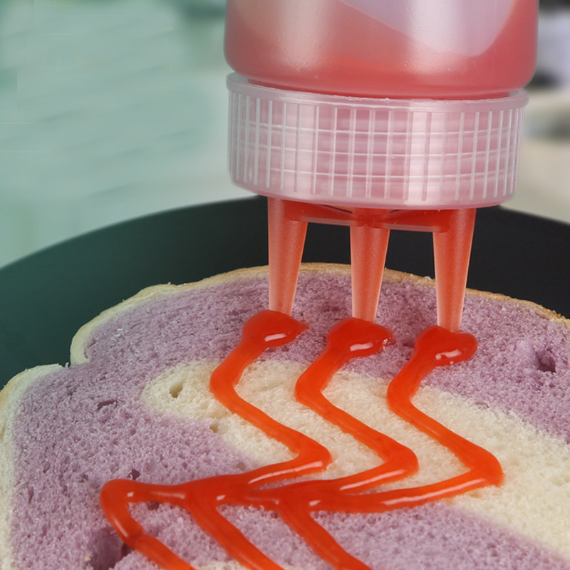 3 Nozzle Squeeze Bottle 2Pcs 450Ml Three-Hole Squeeze Bottle Twist Cap Food Grade Pe Plastic Ketchup Mustard Sauces Oil Bottles Kitchen Gadgets