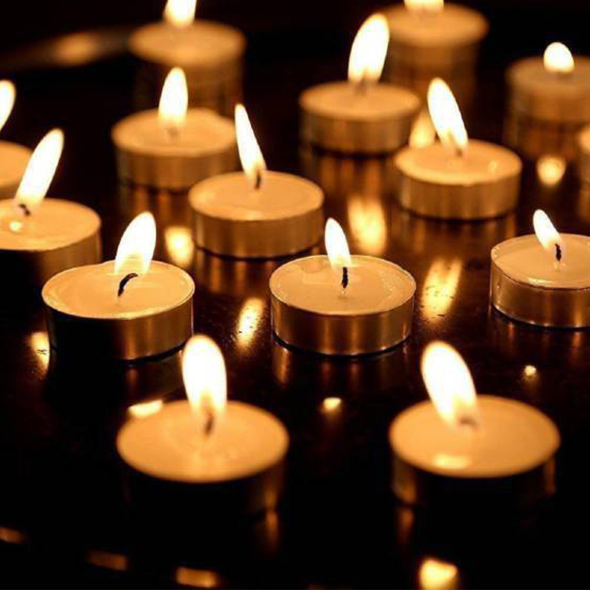 Pack Of 20 Romantic Floating Tea Light Sweet Wax Candles Price in