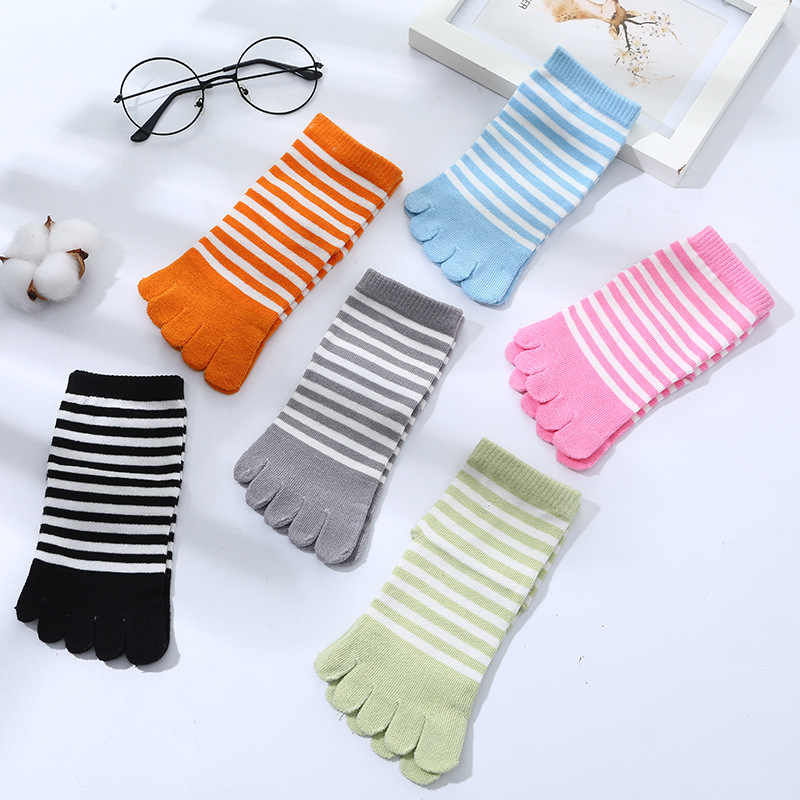 Finger socks for women