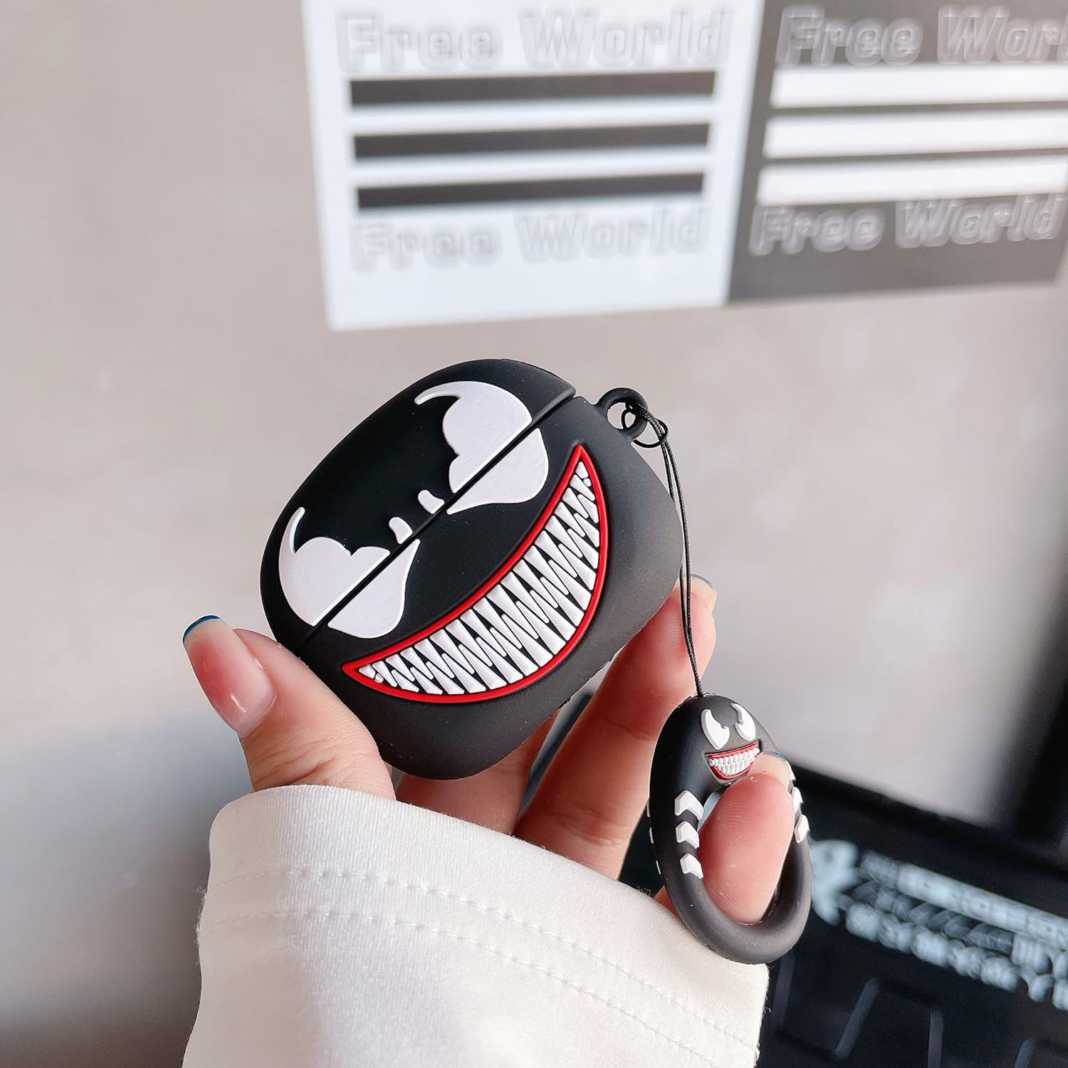 Cute Character 3D Silicone Protective Case Compatible for 𐤠irpods Pro 1 & 2 Case With Hook 𐤠irpods Protective Cover