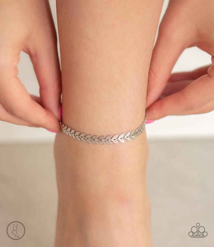 Jewels & Glow HOVANCI Beach Theme Jewelry | Novelty Plus Size Stainless Steel Water Resistant Wheat Leaf Anklet | Personalized Minimalist Leaf Shaped Chain Bracelet | Real 925 Sterling Silver Fashion Leaf Synthetic Pearl Charm Bracelet for Women | Gold-Pl