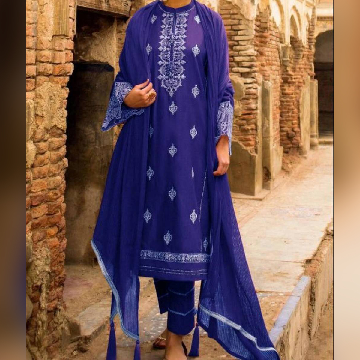 daraz lawn suits