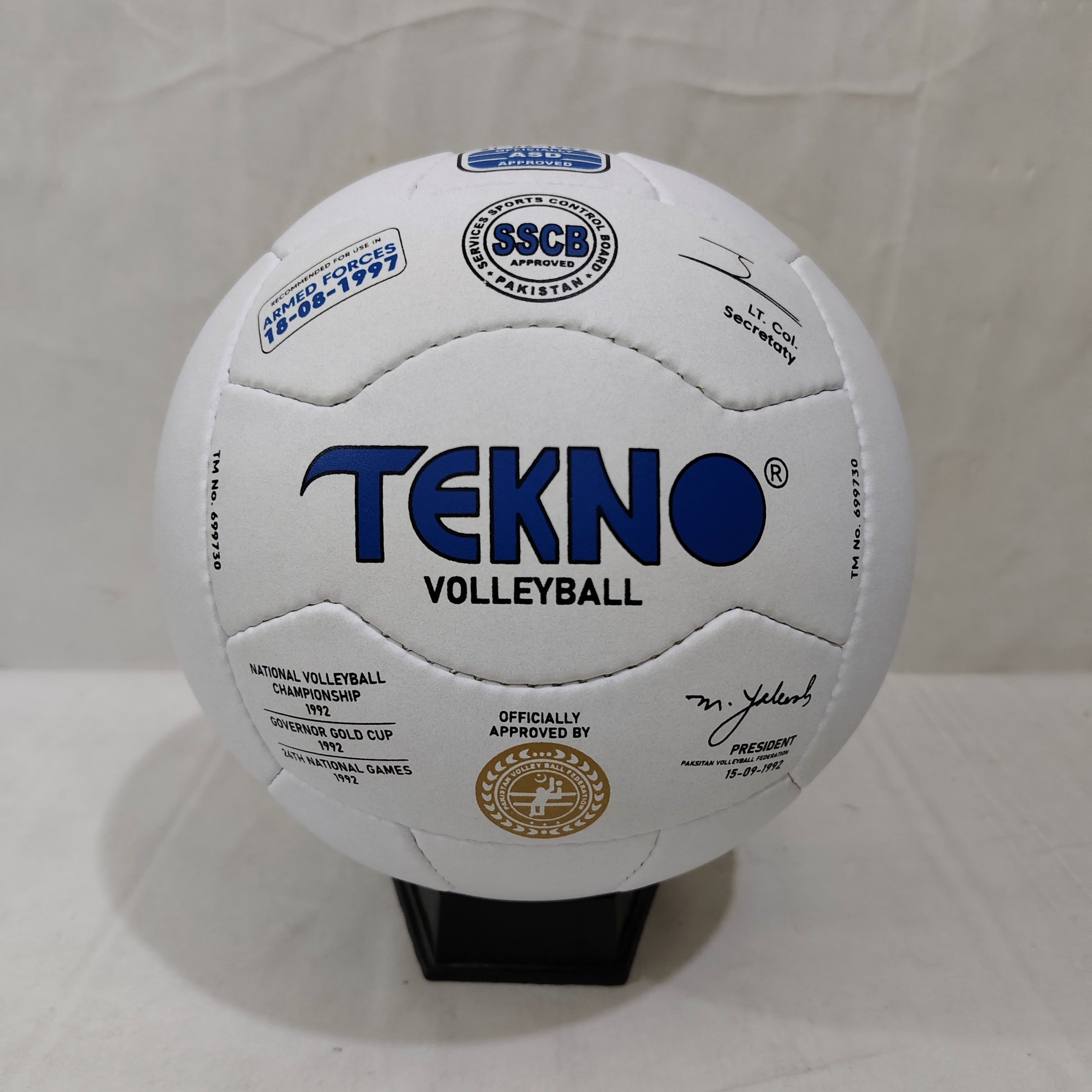 TEKNO Volley Max ball | Standard Size | Original TEKNO Product | Officially approved by Pakistan Volleyball Federation