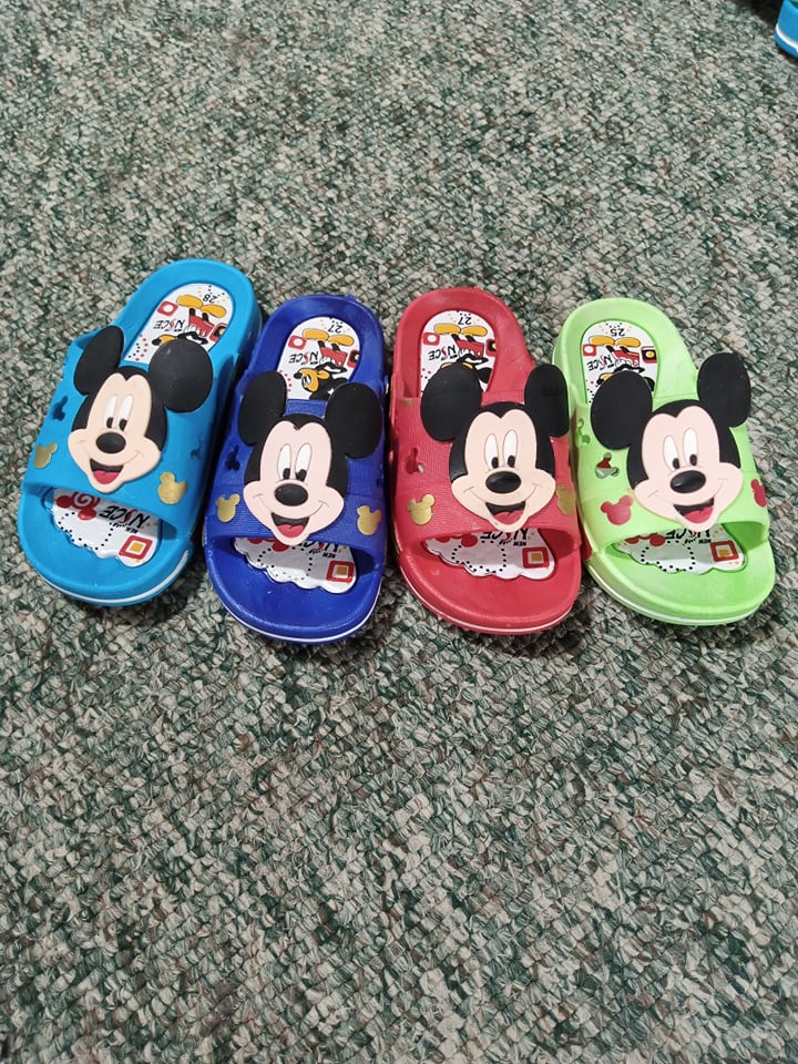 Kids Slippers Kids Softy Water Proof Casual Slippers