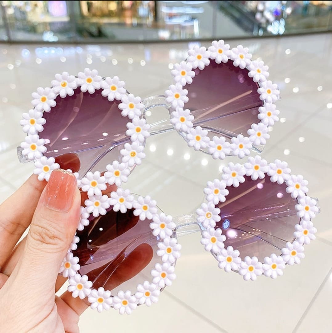 badgeSummer Children Girls Flower Sunglasses Cute Acrylic Flower Outdoor Sun Protection Sun Glasses Kids Girls Boys UV400 Eyewear By Kidz Factory
