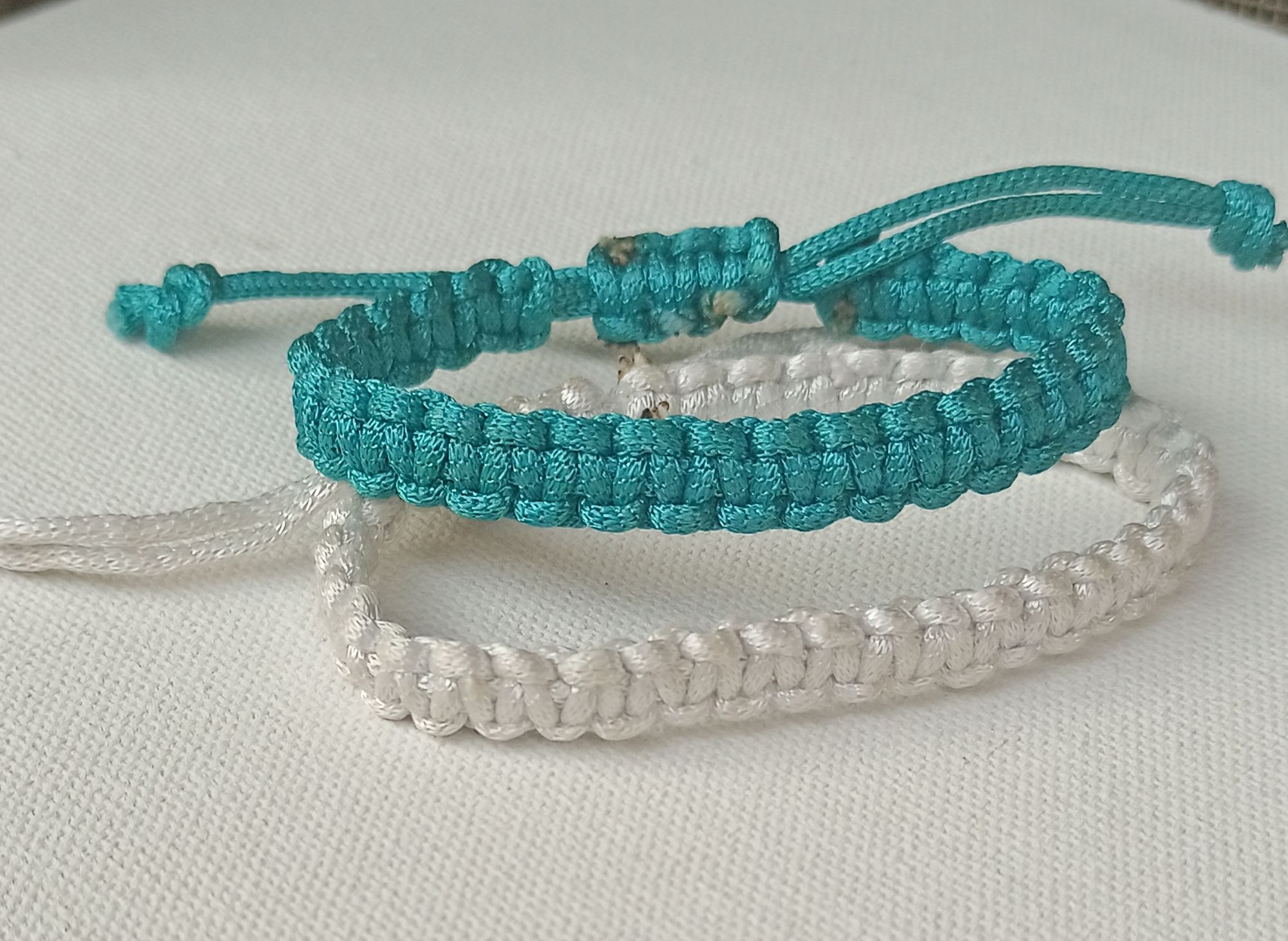 A Square Knot Adjustable Bracelet Knot Instructions Surgery Square