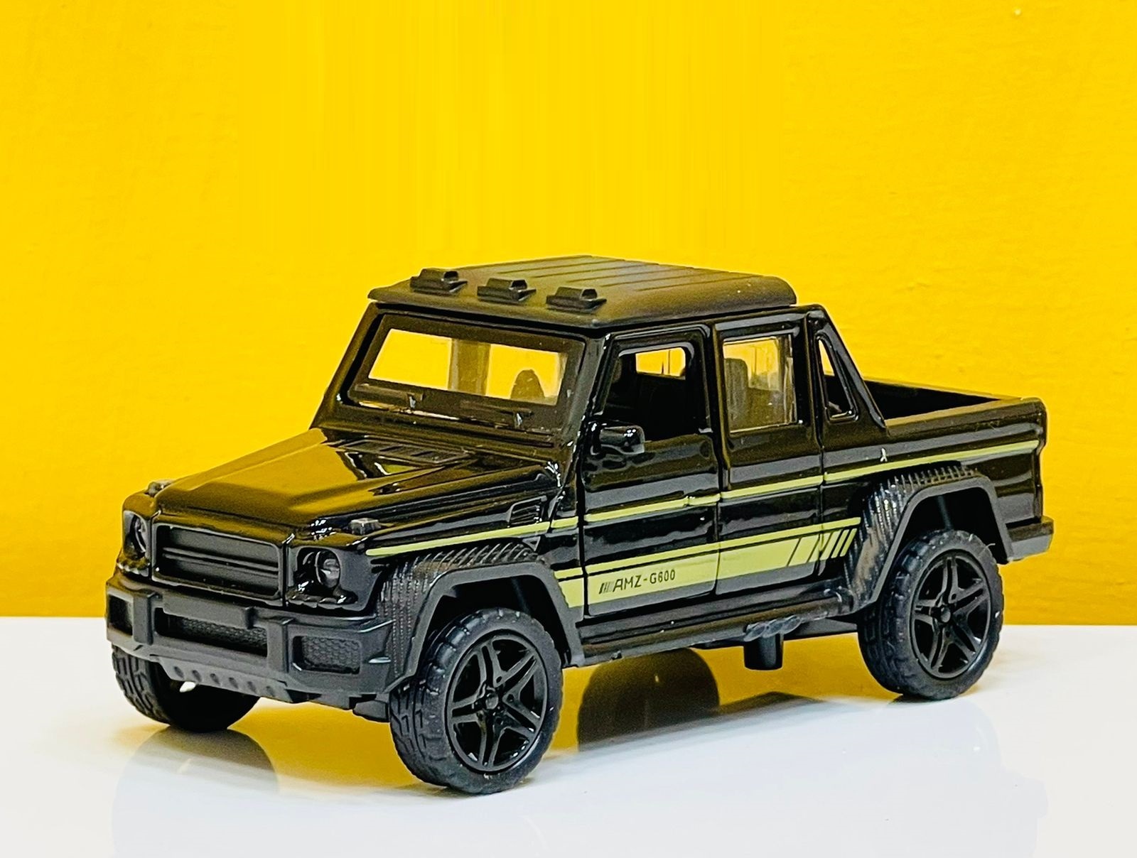 1:36 Diecast AMG G600 Pickup Truck Model || YZ-Models  AT027