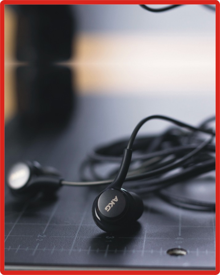 Imported High quality Original Hands Free AKG Official AKG Special wire handsfree earbuds Original Hands Free Akg Official For S7, S7 Plus, S8, S8 Plus, S9 S10 and other Latest models and mobiles 3.5MM AND TYPE C BOTH AVAILABLE