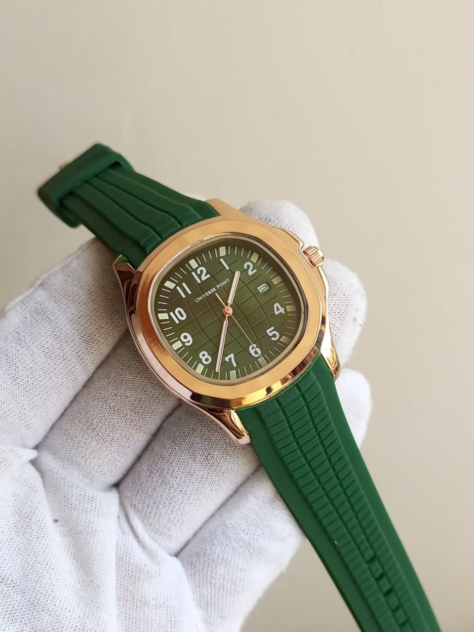 Square Dial Watch With Rubber Strap For Men And Boys High Quality Modern Design Wrist Watch Stylish Gift