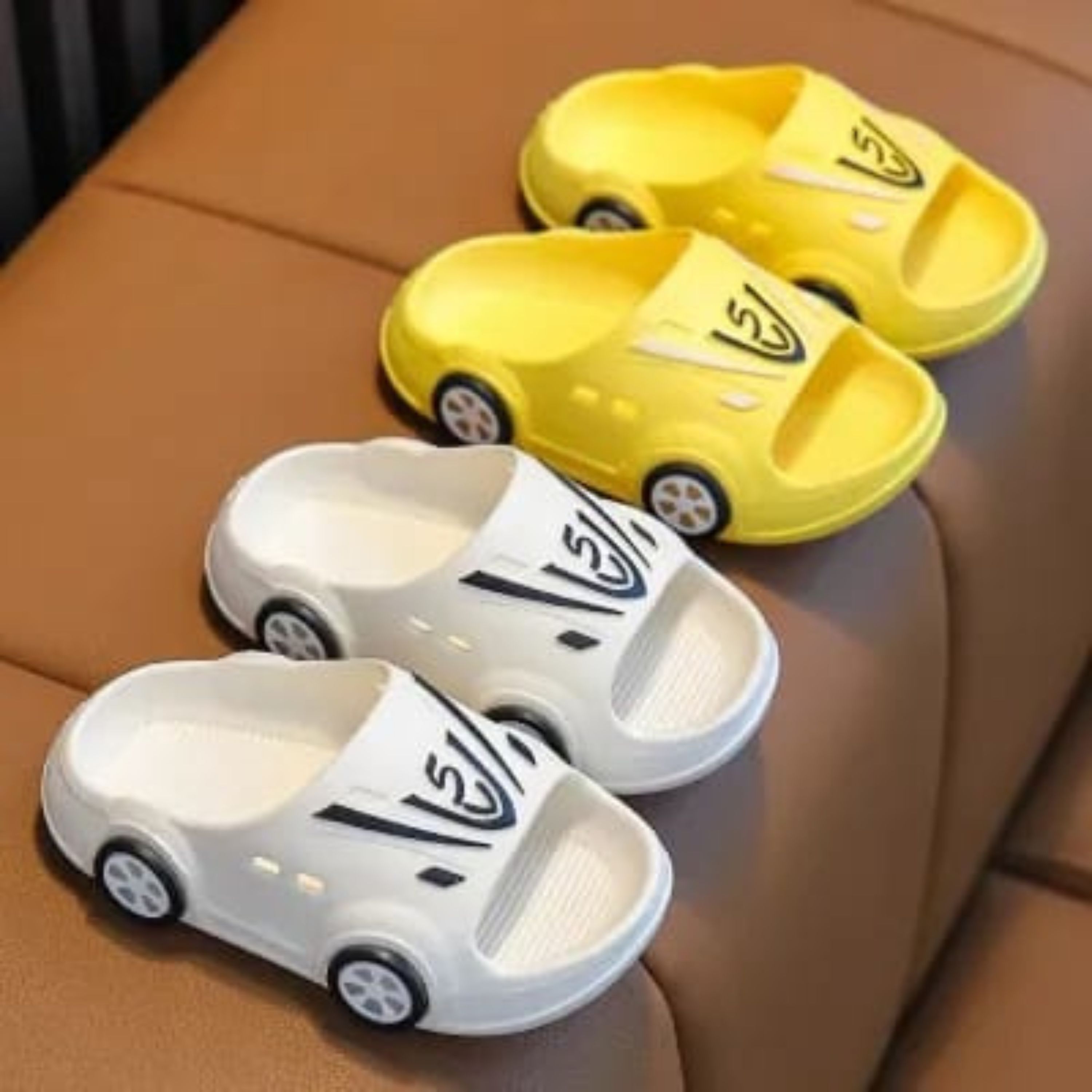 car shape slipper for boys slipper for kids light weight slipeer for boys new design slipper for kids flip flop slipper chapal for kids home use slipper