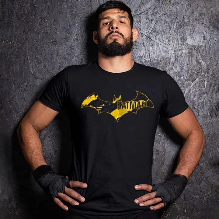 Khanani's CLASSIC BATMAN LOGO HALF SLEEVE T-SHIRT FOR MEN: Buy Online at  Best Prices in Pakistan 