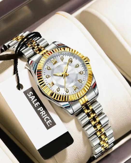 Women's  Fashionable Watches Imported Girls Luxury Wrist Watches Quartz Water Resistant Ladies Watches.