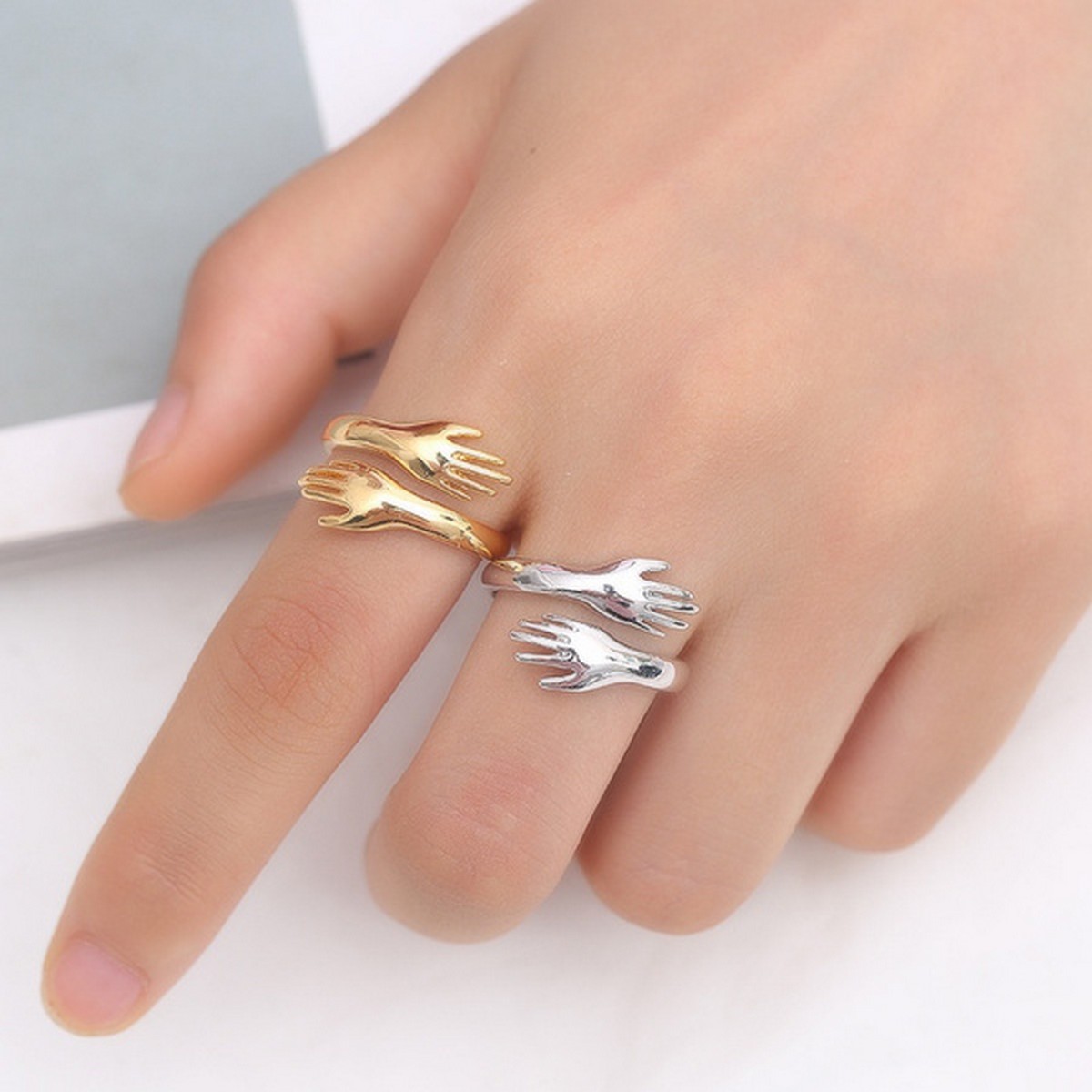 Women Girls Hand Rizeable Ring Creative Love Hug Ring Jewelry Gifts for Lovers