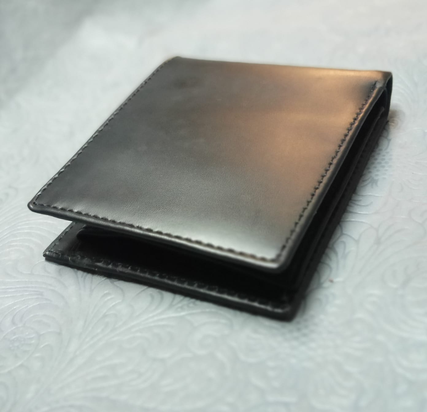 100% Genuine Cow Leather Wallet for Men - Black & Brown