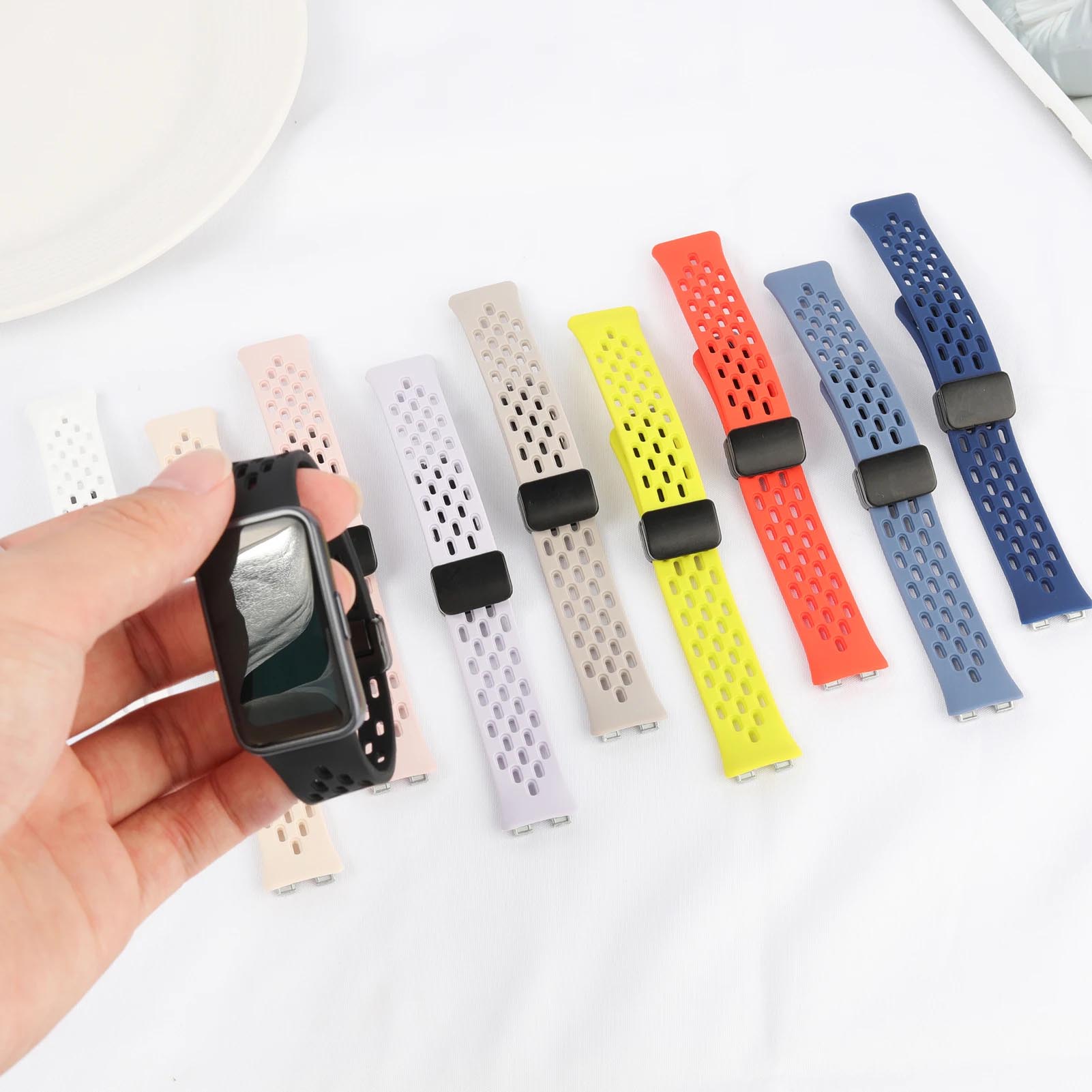 Replacement Sport Silicone Watch Band Strap Magnetic Strap For Huawei Band 10 Huawei Band 9 Huawei Band 8 NFC