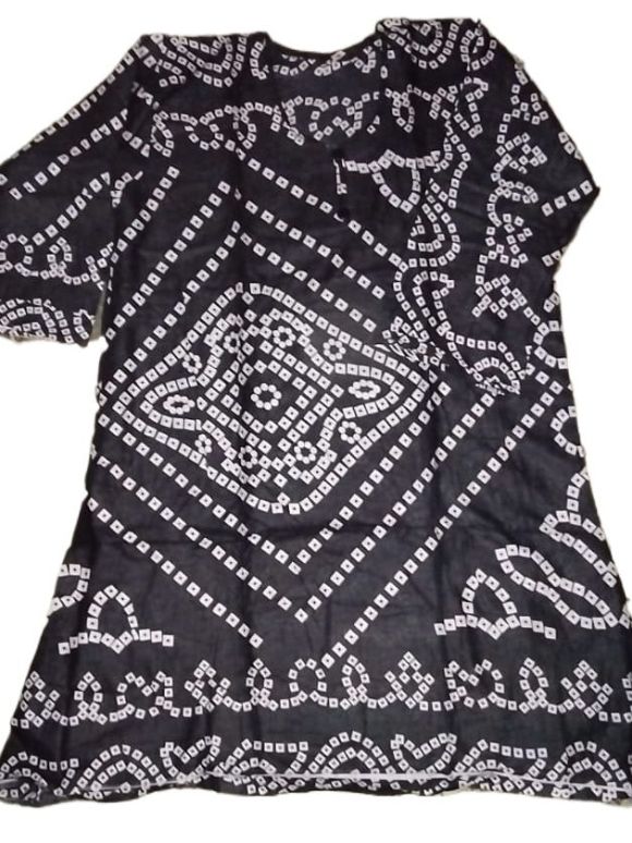 black and wite dotted kurti | Green Dotted Kurti for Women | Stylish Casual Wear | Comfortable Fabric | Trendy Design price in Pakistan