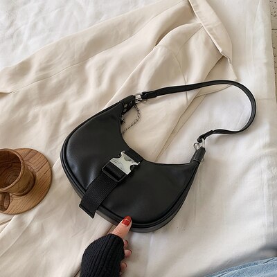 small 90s shoulder bolsa