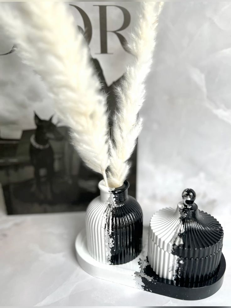 Creative Design Vase Ornaments Artistic Style, Decorations Suitable for Fireplace, Bedroom, Kitchen, and Living Room Decoration, office and theme based area