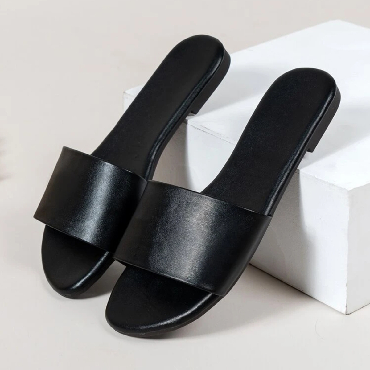FootForward Handmade Flat Sandals for Women – Comfortable & Stylish Footwear