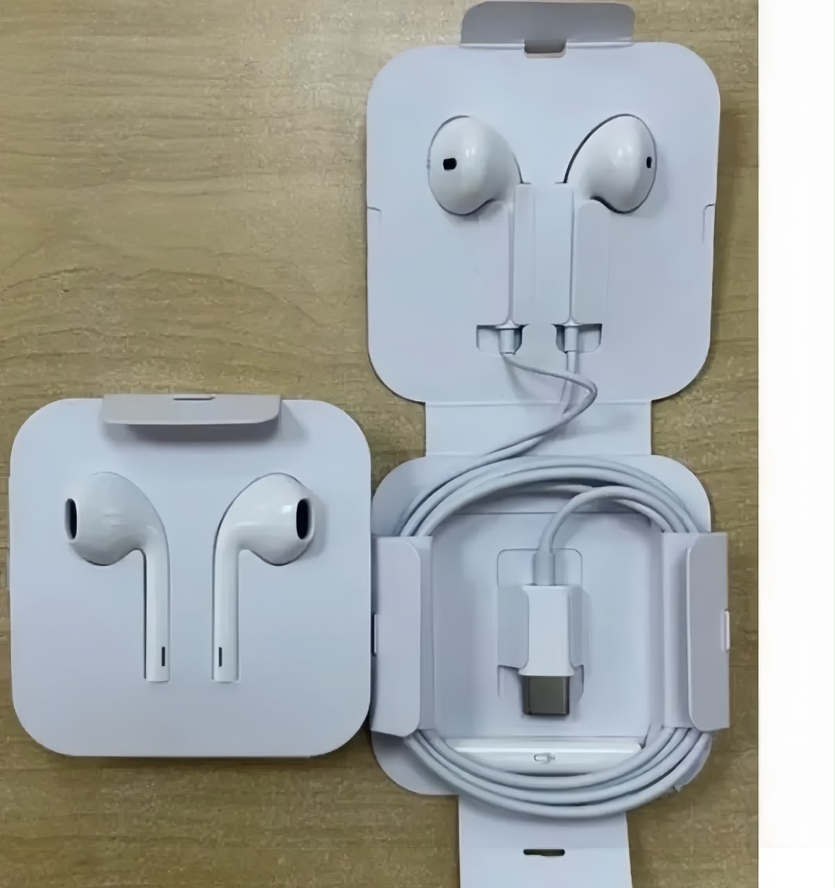 USB C Wired EarPods Earphones with Mic Handsfree for Type C Phones | High Bass Stereo Handsfree