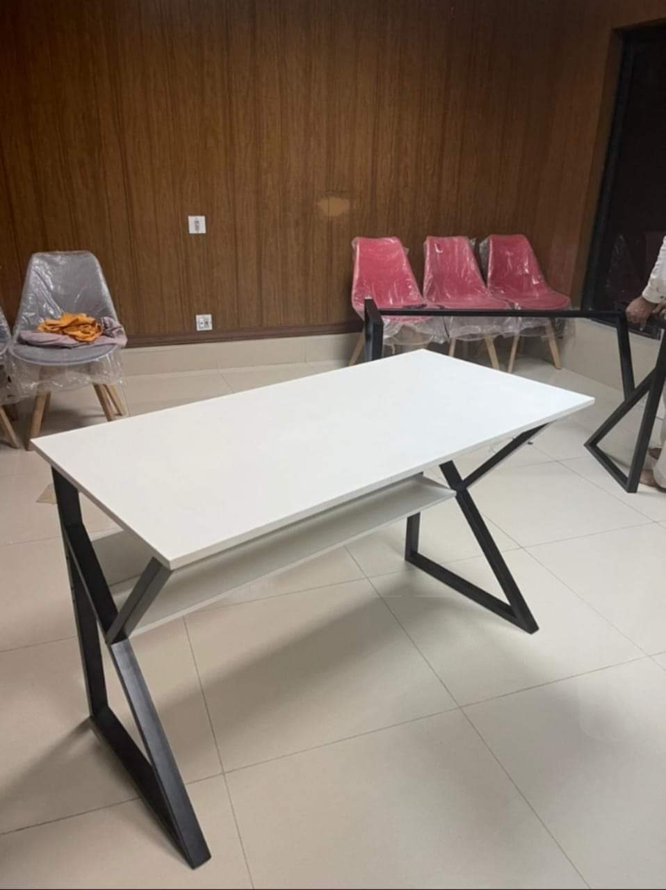 Computer and Study Table for office & Home writing desk, executive table for office, gaming table