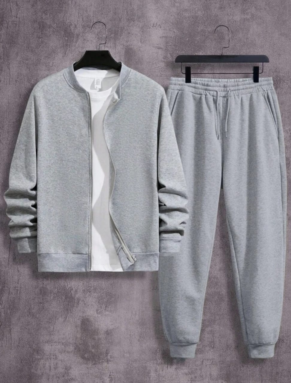 Manfinity Men's Zippered Warm Lined Sweatshirt and Trouser Two Pieces Set