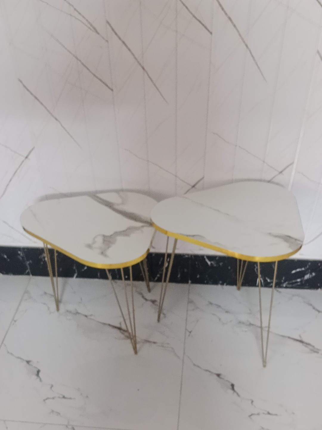 Comfort Zoon Mdf Wood Triangle Nesting Table With Metal Stand Set of 3 Round table Table Decoration Coffee Table Round Coffee Table Dining Table Nesting Table Set Side Table Coffee Table Nesting Table Decor