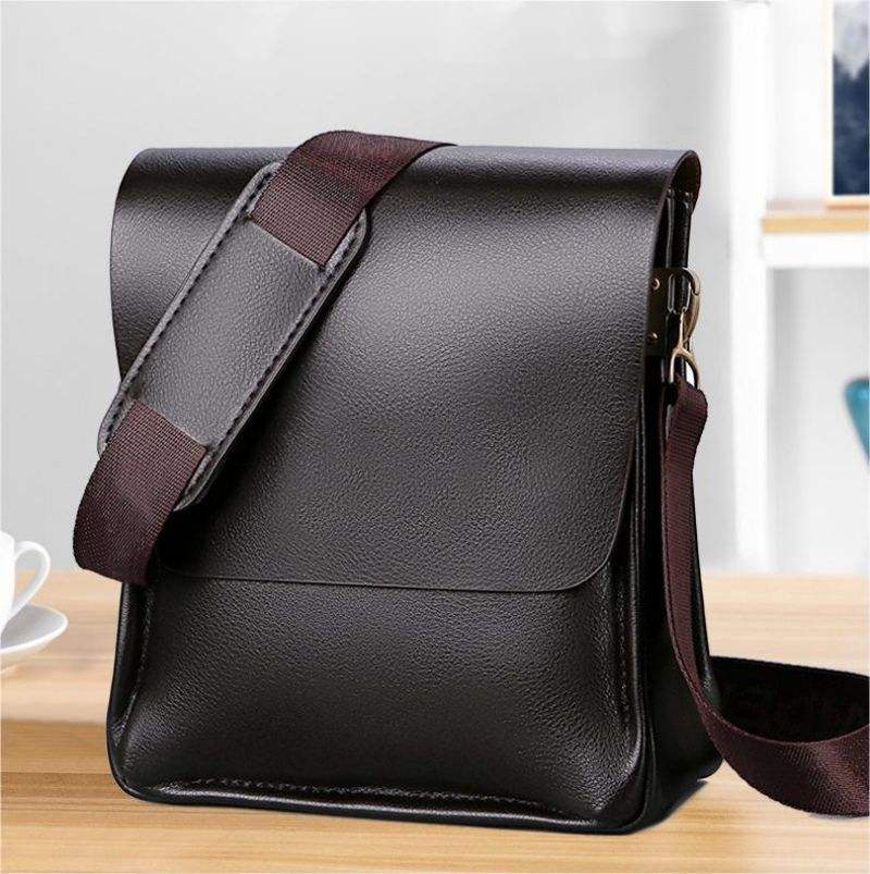 Luxury Crescent Half-Moon Shoulder Bag – Premium Minimalist Underarm Crossbody Bag for Women