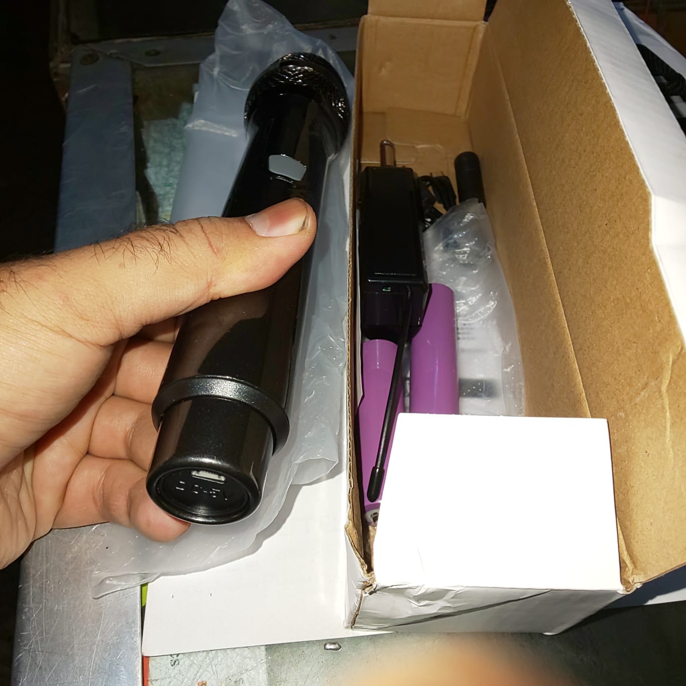 WIRELESS CHARGEABLE MICROPHONE FOR MOBILE