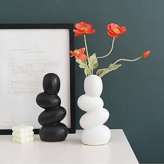 Elegant modern ceramic vase with a unique stacked pebble design and flower shaped tray. Perfect for dried flowers, pampas grass, home décor.