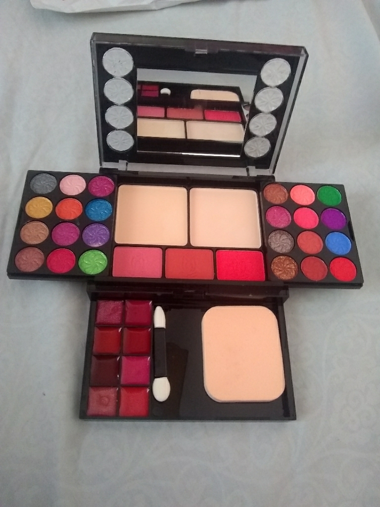 Mac Makeup Kit In Dubai Saubhaya Makeup