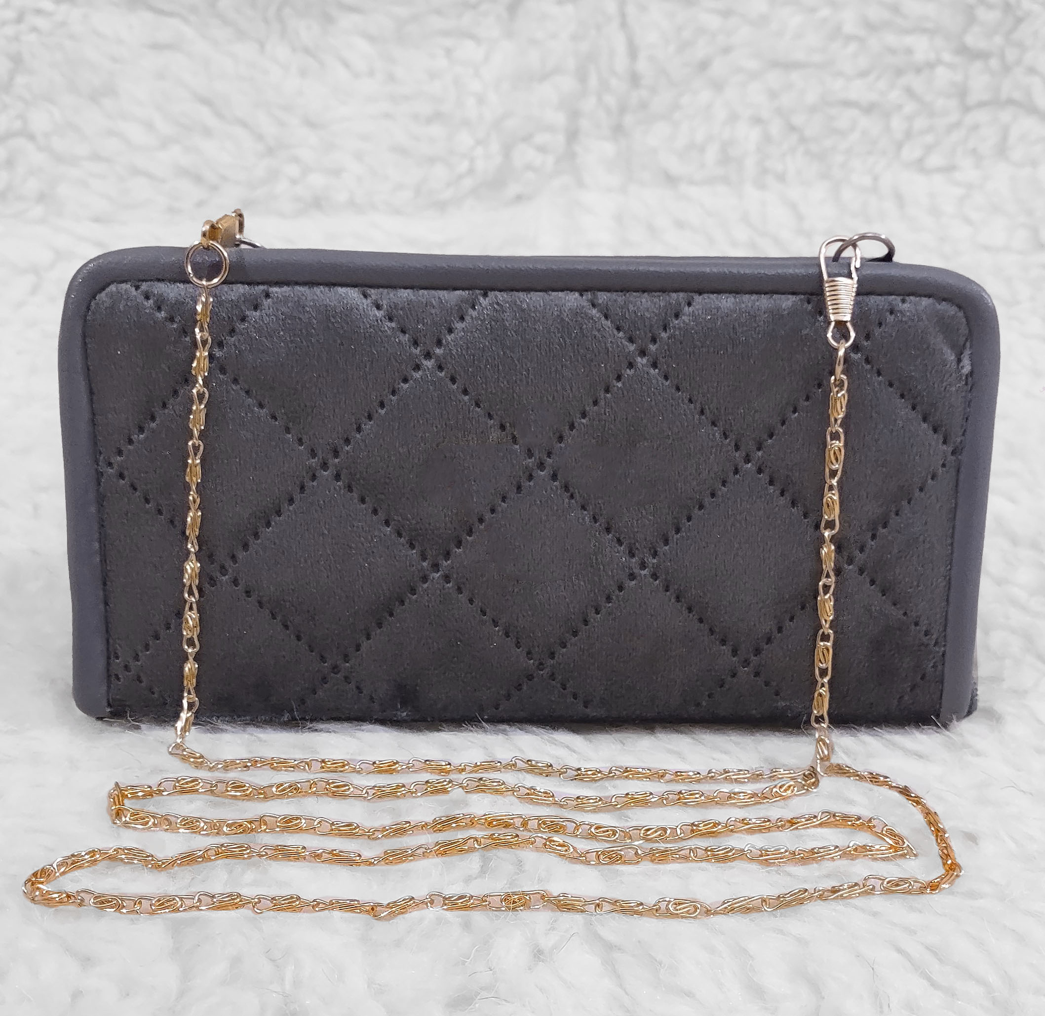 Elegant Quilted Clutch Purse with Gold Chain Strap