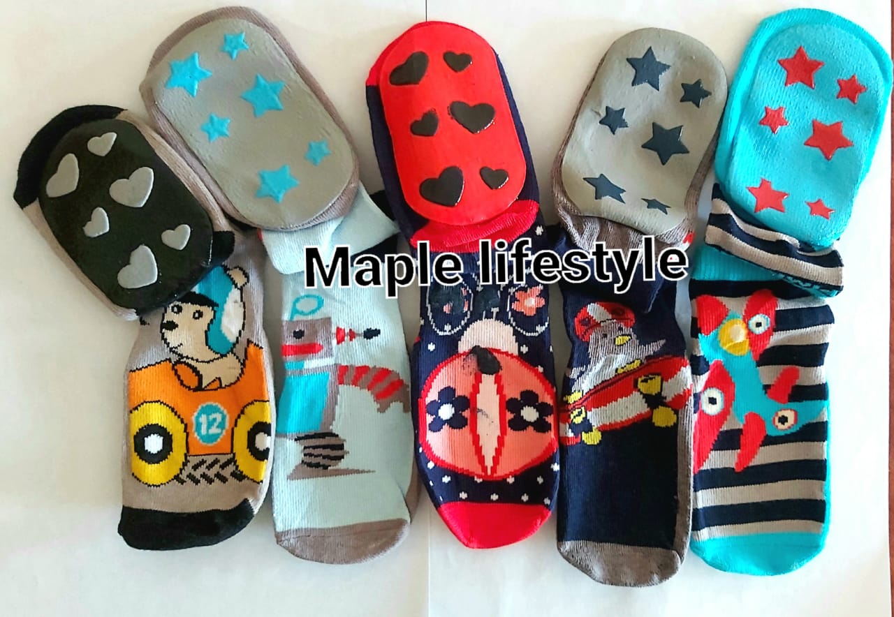 Kids full sole Antislip Grip patch socks 1 Pair Mix design