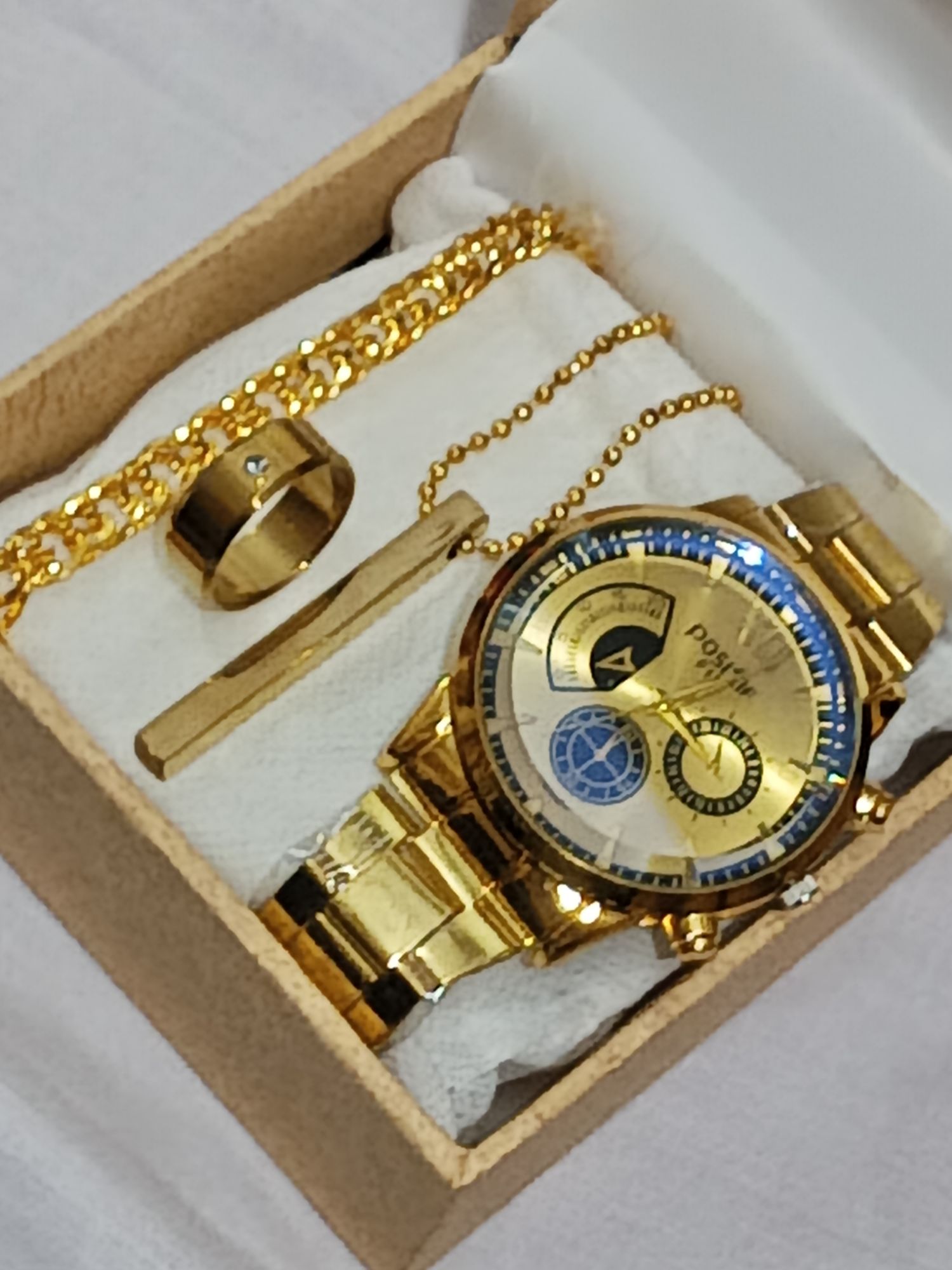 Pack of 4 Watch Set for Men and Boys Stainless Steel Quartz Watch with Bracelet Ring and Locket Fashion and Luxury Style Multiple Colors