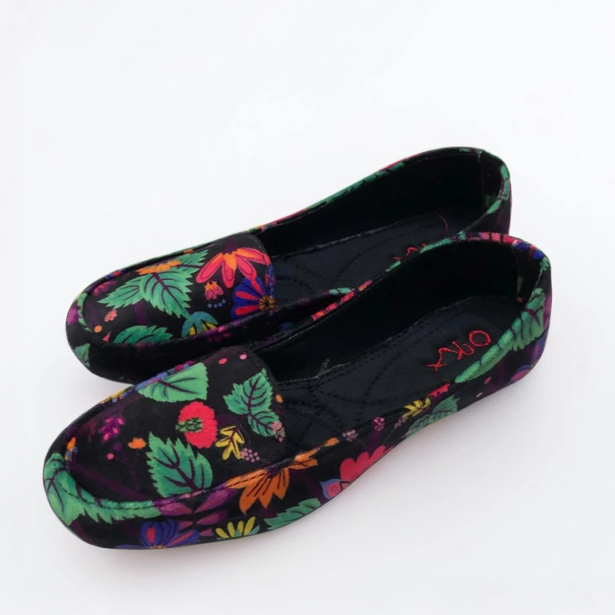 Winter Shoes/Pumps for Women - Comfortable, Fashionable Design for Outdoor Walking