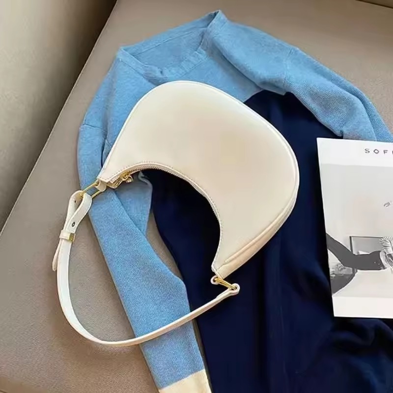 New Arrival Half Moon Bag  Handbag for girls crossbody & Shoulder bag women handbag new stylish handbag new design handbag girls handbag for office use casual handbag leather handbag for girls. Women Purse Handbag & Ladies Bags For Gifts